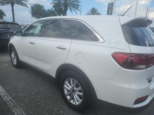 2020 Kia Sorento LX