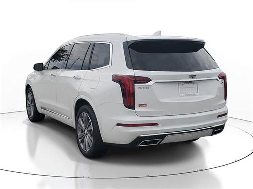 2024 Cadillac XT6 Premium Luxury FWD