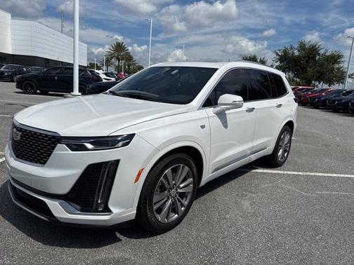 2024 Cadillac XT6 Premium Luxury FWD