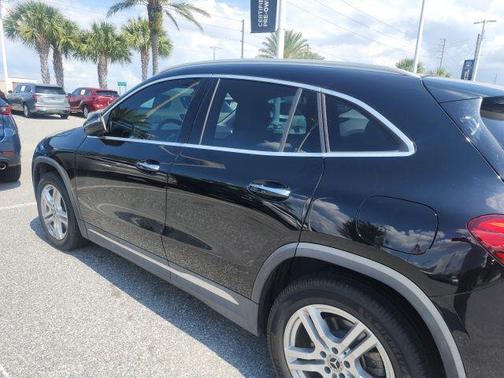 2021 Mercedes-Benz GLA 250 Base 4MATIC