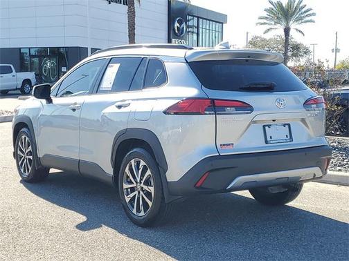 2023 Toyota Corolla Cross XLE