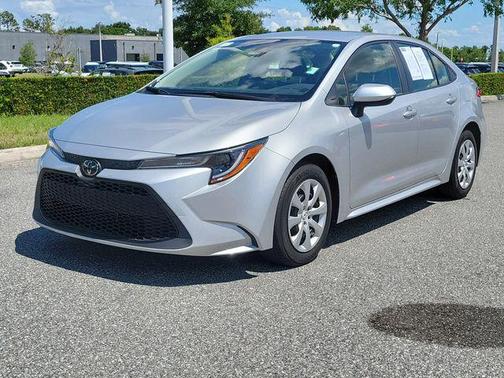Classic Silver Metallic 2022 Toyota Corolla LE