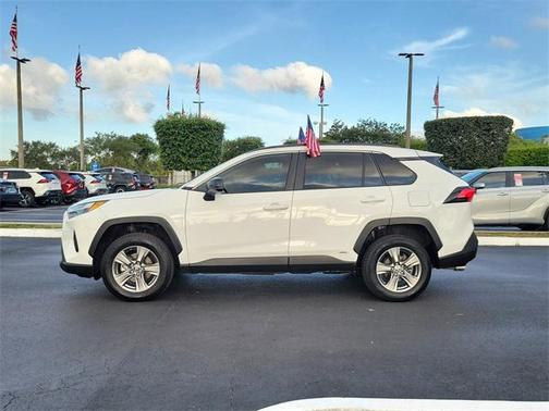 2024 Toyota RAV4 Hybrid SE