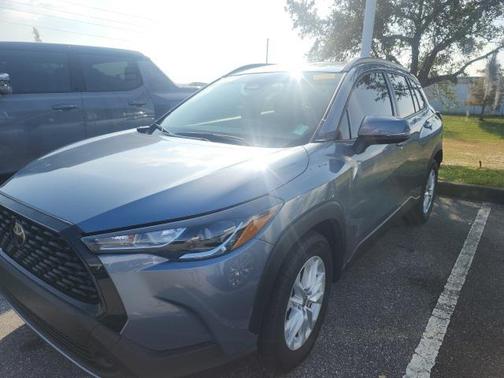 2023 Toyota Corolla Cross LE