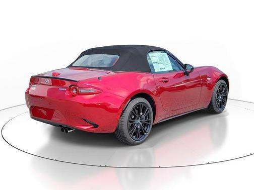 Soul Red Crystal Metallic 2026 Mazda MX-5 Miata Club