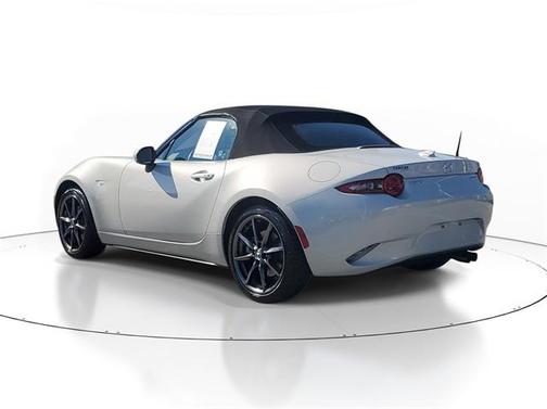 2016 Mazda MX-5 Miata Grand Touring