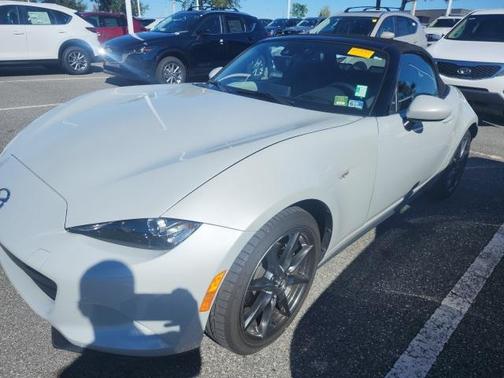 2016 Mazda MX-5 Miata Grand Touring