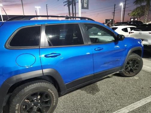 2022 Jeep Cherokee X 4x4