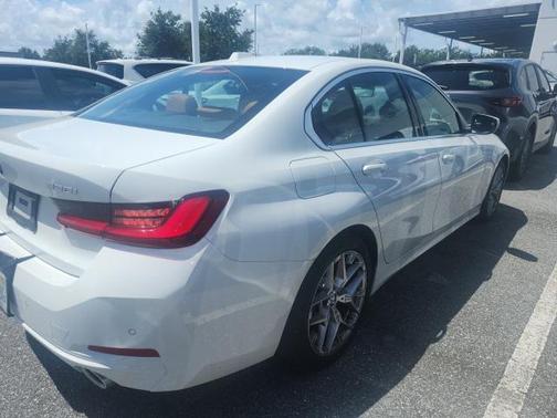 2025 BMW 330 i
