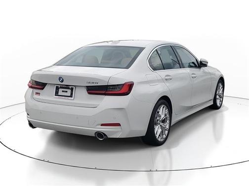 2025 BMW 330 i