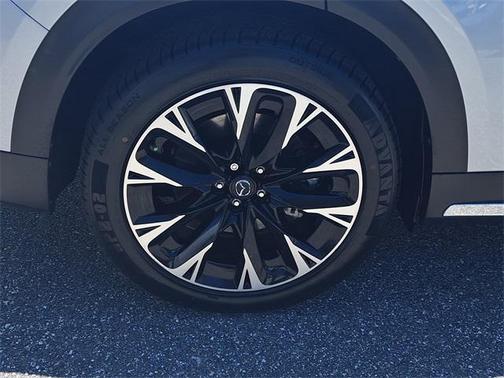 2024 Mazda CX-90 PHEV Premium