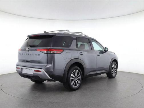 Gun Metallic 2023 Nissan Pathfinder SL FWD