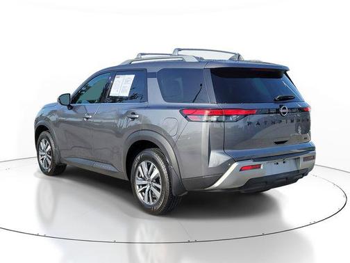 Gun Metallic 2023 Nissan Pathfinder SL FWD