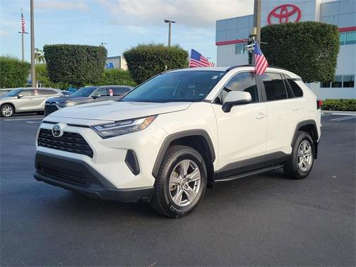 2023 Toyota RAV4 XLE