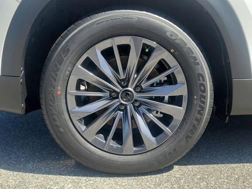 Rhodium White Premium 2026 Mazda CX-70 PHEV SC Plus