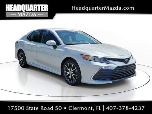 Wind Chill Pearl 2022 Toyota Camry XLE