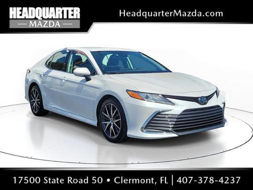 Wind Chill Pearl 2022 Toyota Camry XLE