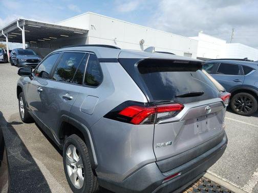 Silver Sky Metallic 2021 Toyota RAV4 XLE