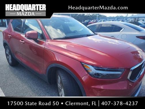 2020 Volvo XC40 T5 Momentum