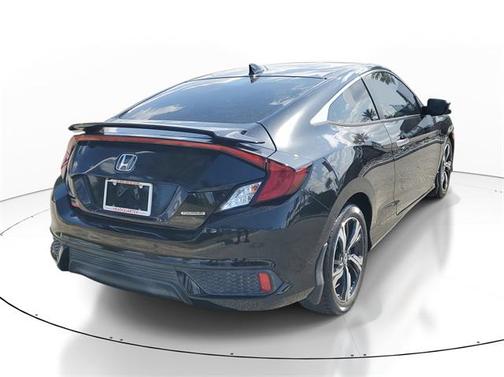 2017 Honda Civic Touring