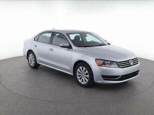 Reflex Silver Metallic 2013 Volkswagen Passat 2.5L Wolfsburg Edition