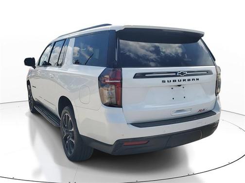 2023 Chevrolet Suburban RST
