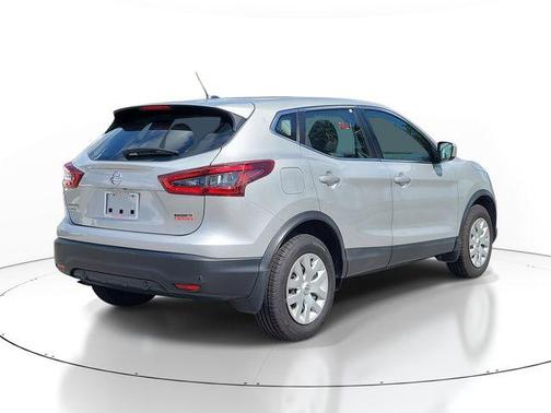 Brilliant Silver Metallic 2020 Nissan Rogue Sport S