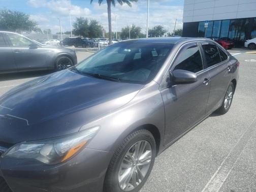 2016 Toyota Camry SE