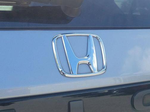 Lunar Silver Metallic 2024 Honda Pilot EX-L