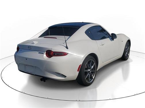 2022 Mazda MX-5 Miata RF Grand Touring