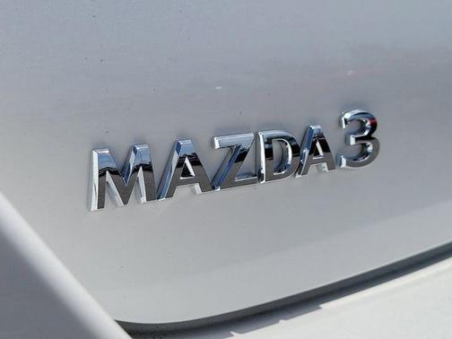 Snowflake White Pearl Mica 2026 Mazda Mazda3 FWD
