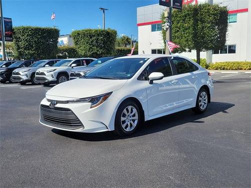 2025 Toyota Corolla LE