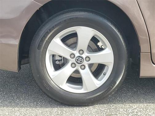 2019 Toyota Sienna LE