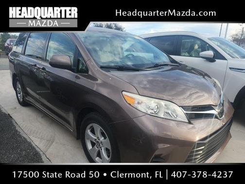 2019 Toyota Sienna LE