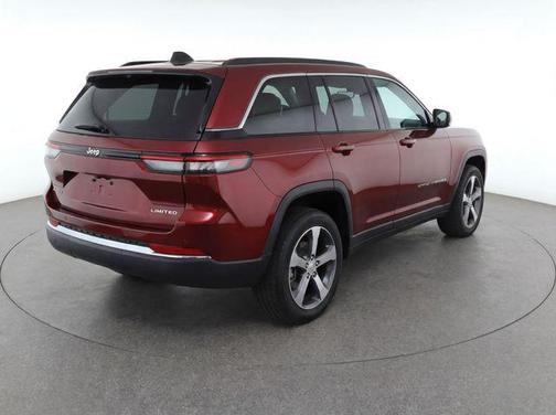 Velvet Red Pearlcoat 2023 Jeep Grand Cherokee Limited