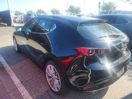 2023 Mazda Mazda3 FWD w/Premium Package