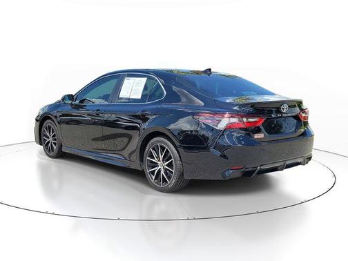 Midnight Black Metallic 2024 Toyota Camry SE
