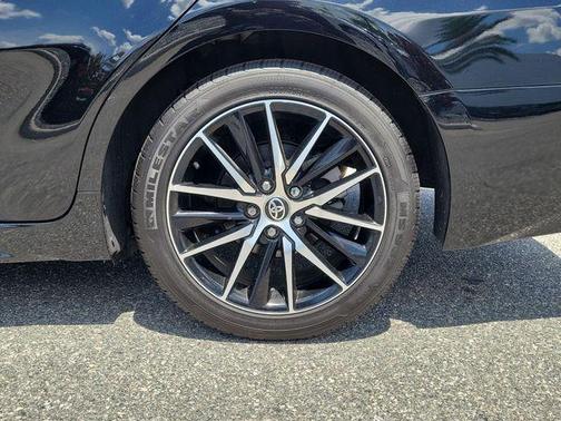 Midnight Black Metallic 2024 Toyota Camry SE