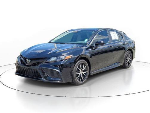 Midnight Black Metallic 2024 Toyota Camry SE