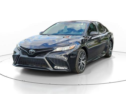 Midnight Black Metallic 2024 Toyota Camry SE