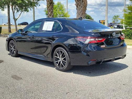 Midnight Black Metallic 2024 Toyota Camry SE