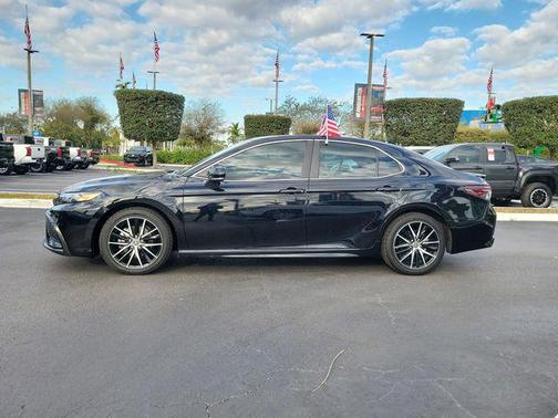 Midnight Black Metallic 2024 Toyota Camry SE