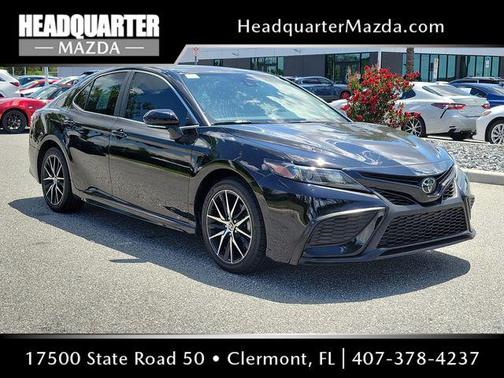 Midnight Black Metallic 2024 Toyota Camry SE