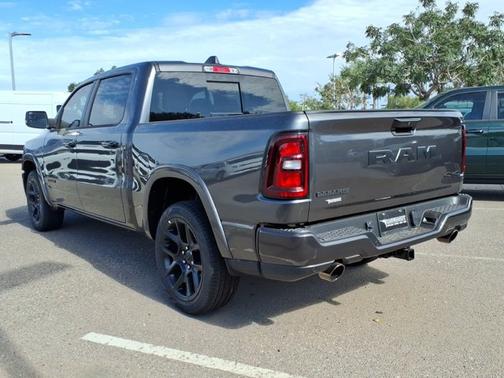 Granite Crystal Metallic Clearcoat 2027 RAM 1500 Laramie