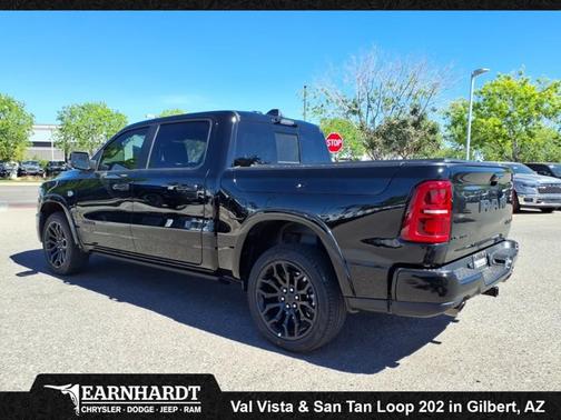 Diamond Black Crystal Pearlcoat 2026 RAM 1500 Limited