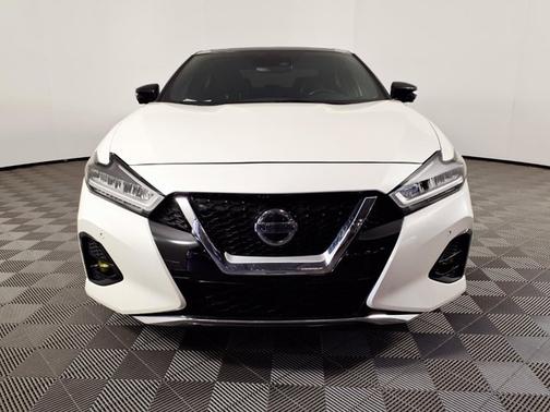 Pearl White Tricoat 2020 Nissan Maxima SR