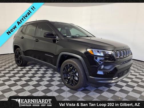 Diamond Black Crystal Pearlcoat 2026 Jeep Compass Latitude Altitude