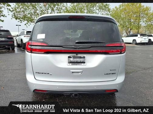 2026 Chrysler Pacifica Limited