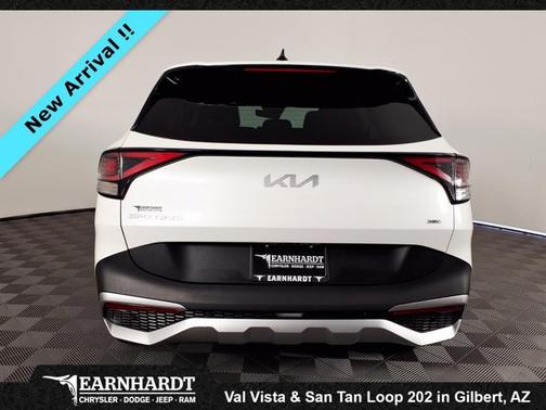 Snow White Pearl 2023 Kia Sportage Hybrid LX