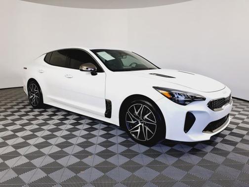 2022 Kia Stinger GT-Line